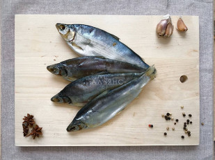 Кальмар со вкусом краба (Мясо краба) (ПУТИНА): Пелядь вяленая