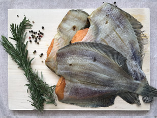 Камбала камчатская вяленая без икры: Камбала камчатская вяленая с икрой