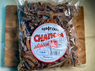 Деревенские гренки с аджикой: Снапсы хворост 