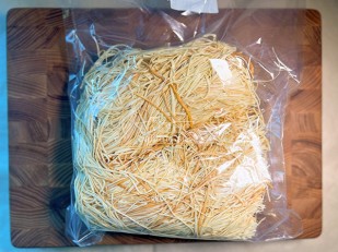 Фрайчизы со вкусом Мексиканские пряности (100 гр.): Сырный продукт ФЕРМЕРСКИЙ паутинка копченый