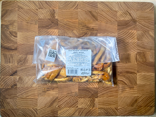 Сыр 150 гр ГОРНЫЙ СЫРОВАР (Ассорти копчёный с укропом и чесноком) в Сергиевом Посаде